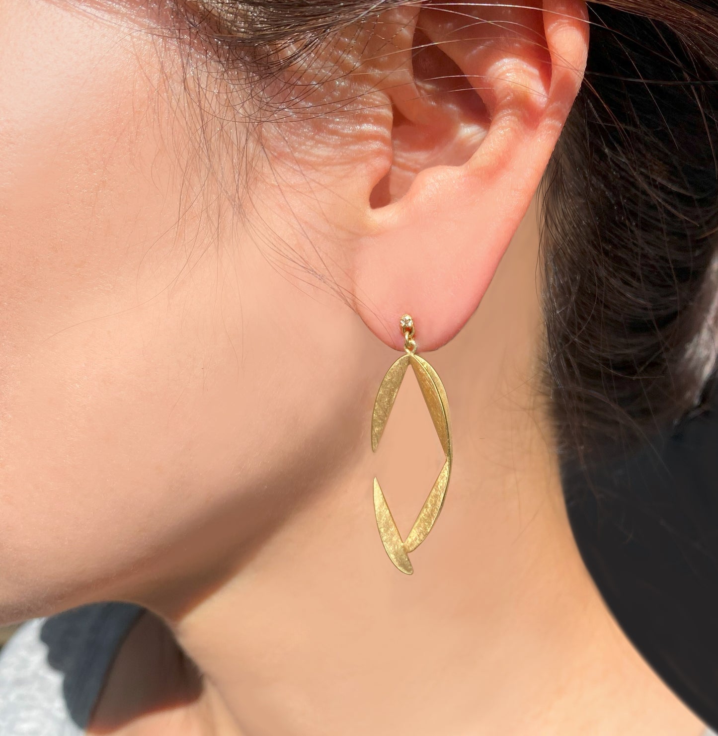 Pleated Open Diamond Earrings