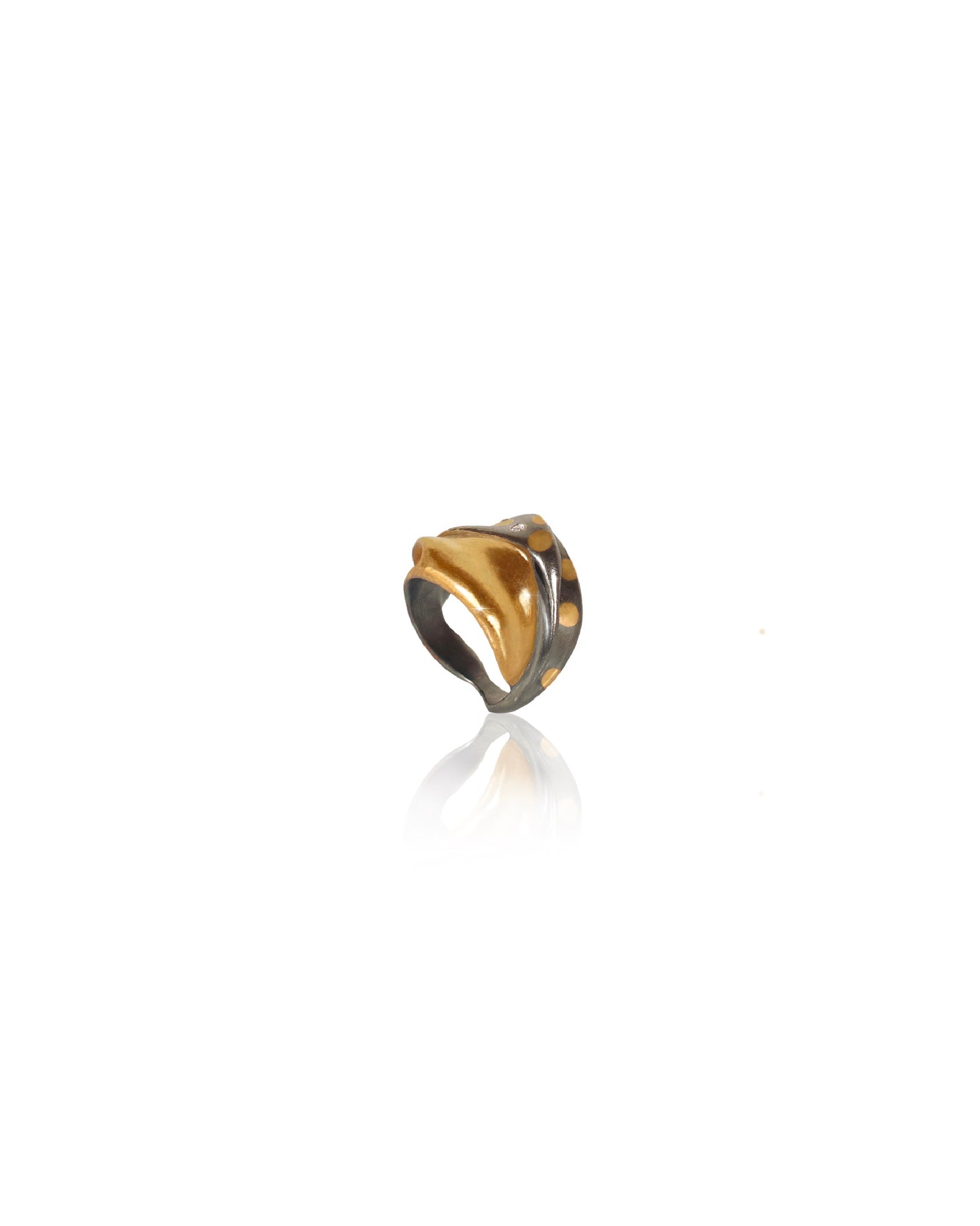 "Time Woven with diamond" Ring